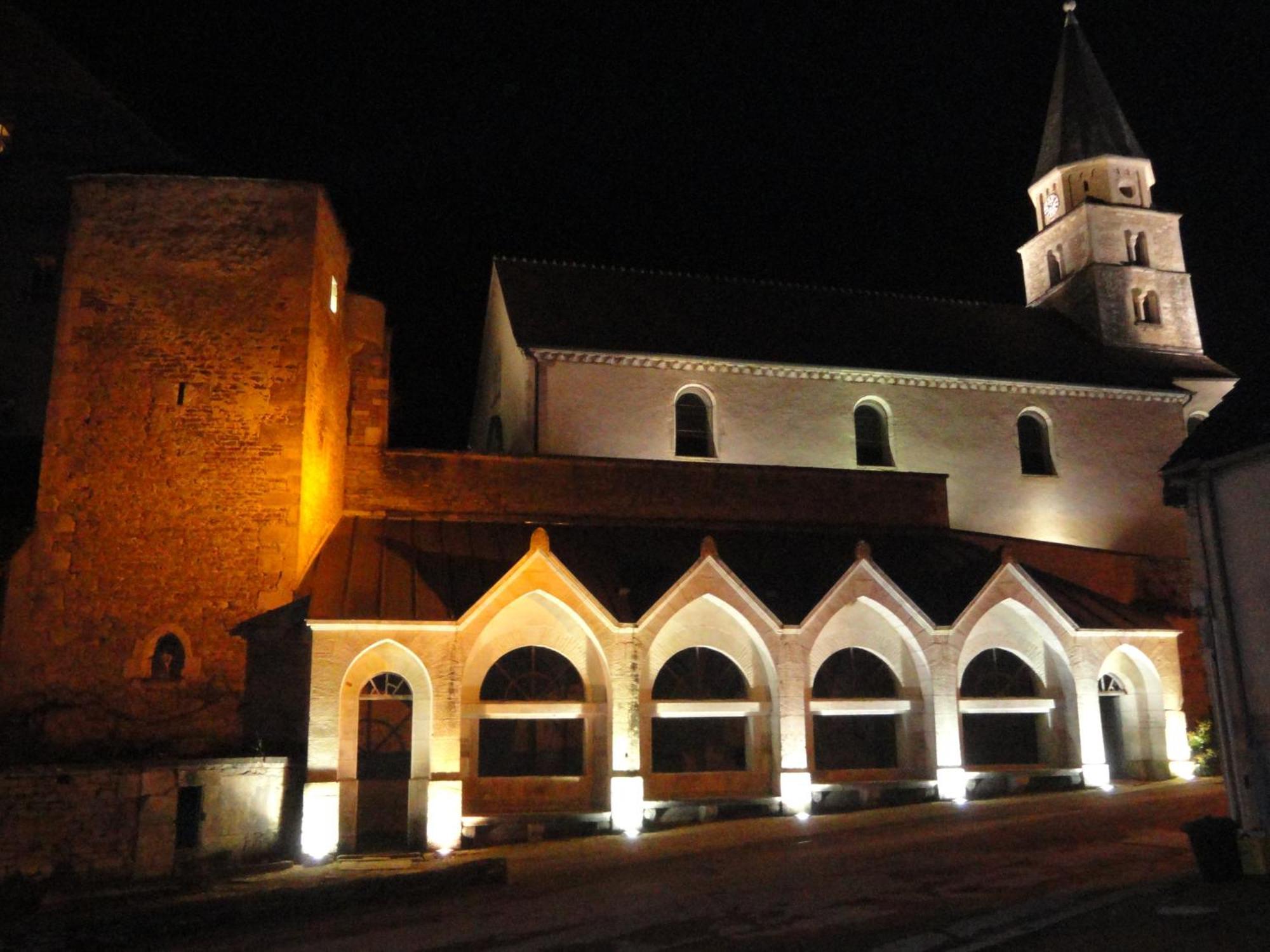 Le Puits Fortifie Salives Zewnętrze zdjęcie