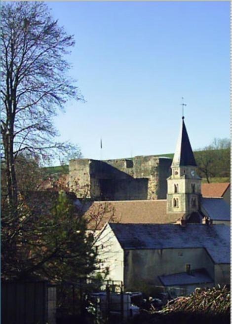 Le Puits Fortifie Salives Zewnętrze zdjęcie